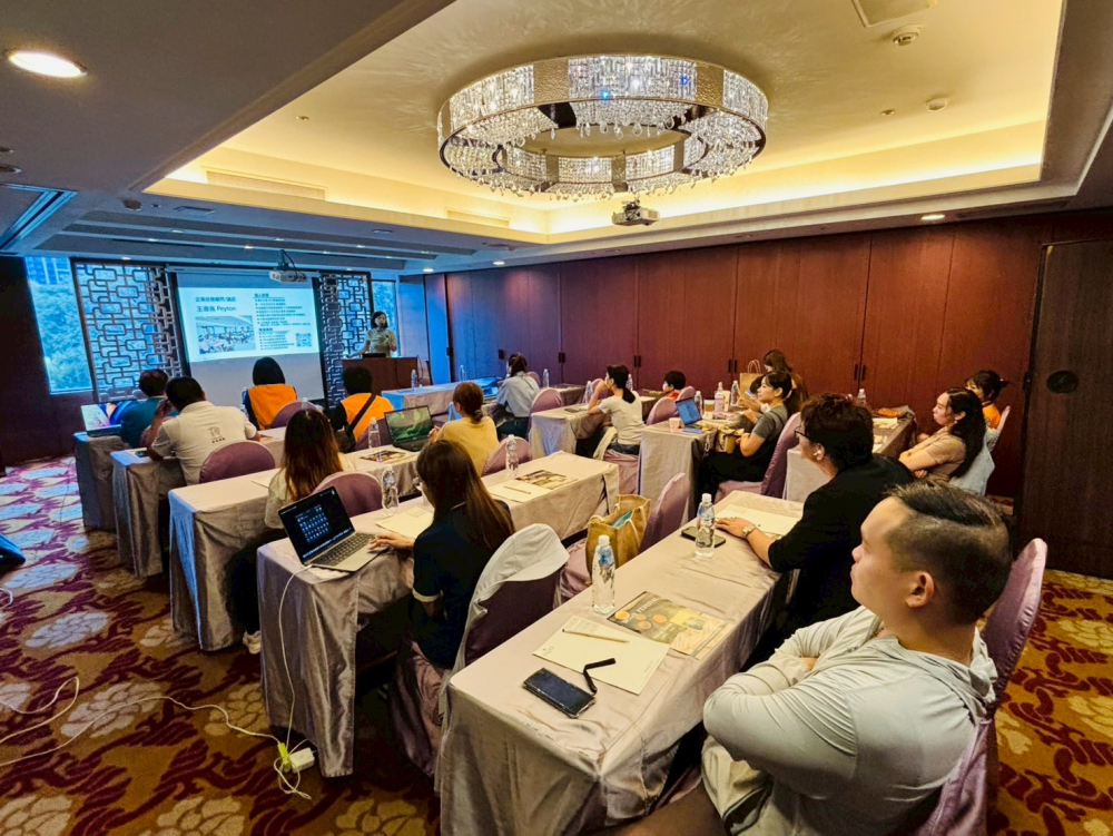 LINE_ALBUM_820商圈課程_250915_66